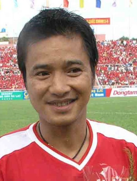 Hai năm sau, anh trở thành Vua phá lưới giải VĐQG Việt Nam (khi đó còn gọi là giải hạng Nhất).